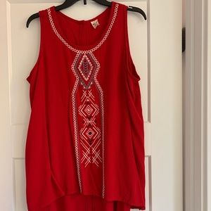 Red tank, open slit , small flowy back.